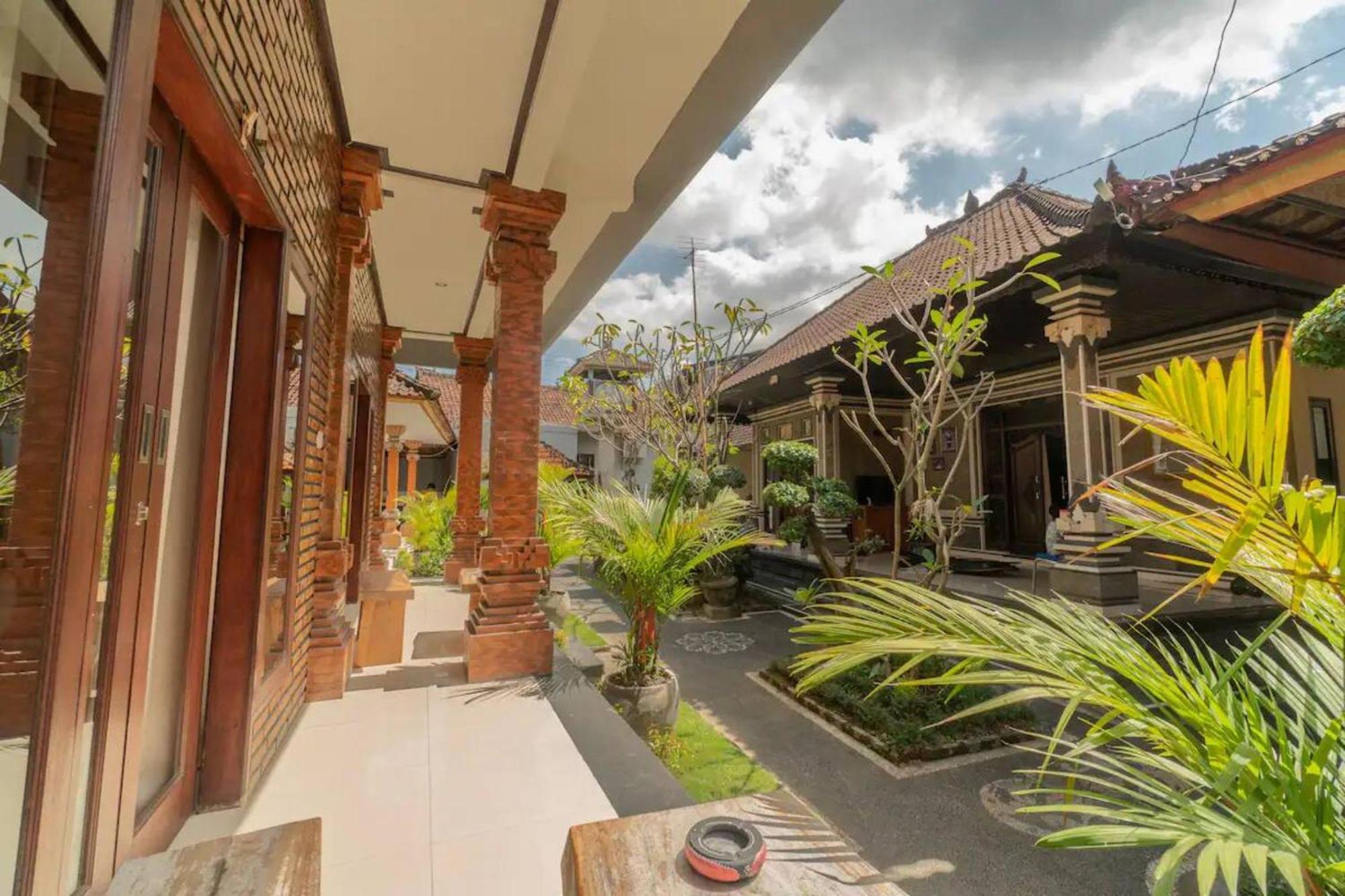 Pondok Lulik Homestay Canggu Buitenkant foto
