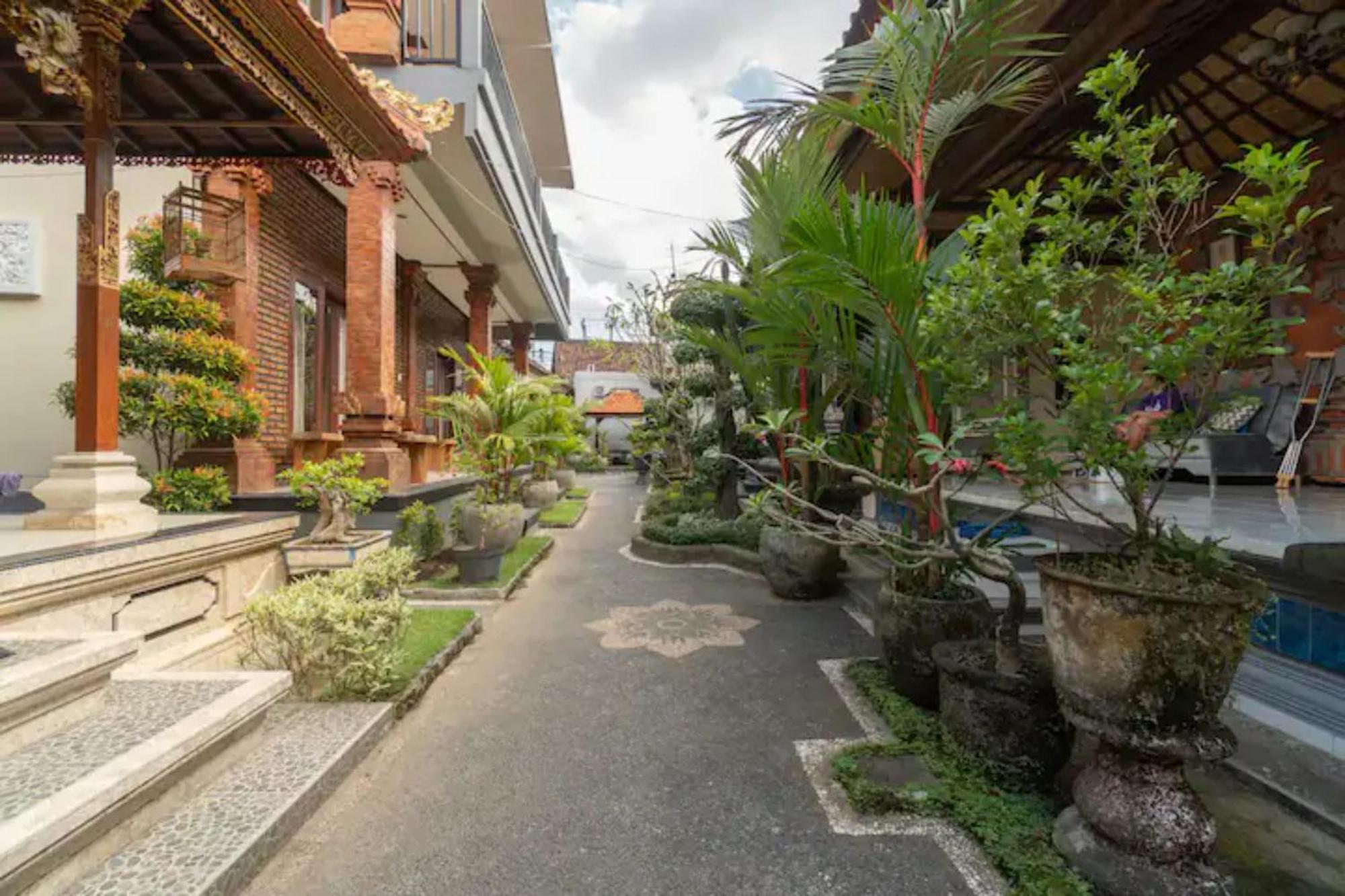 Pondok Lulik Homestay Canggu Buitenkant foto