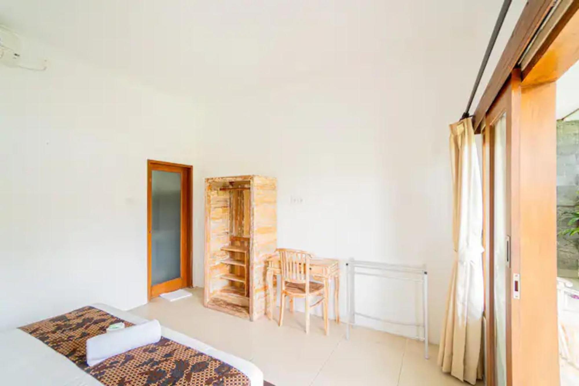 Pondok Lulik Homestay Canggu Buitenkant foto